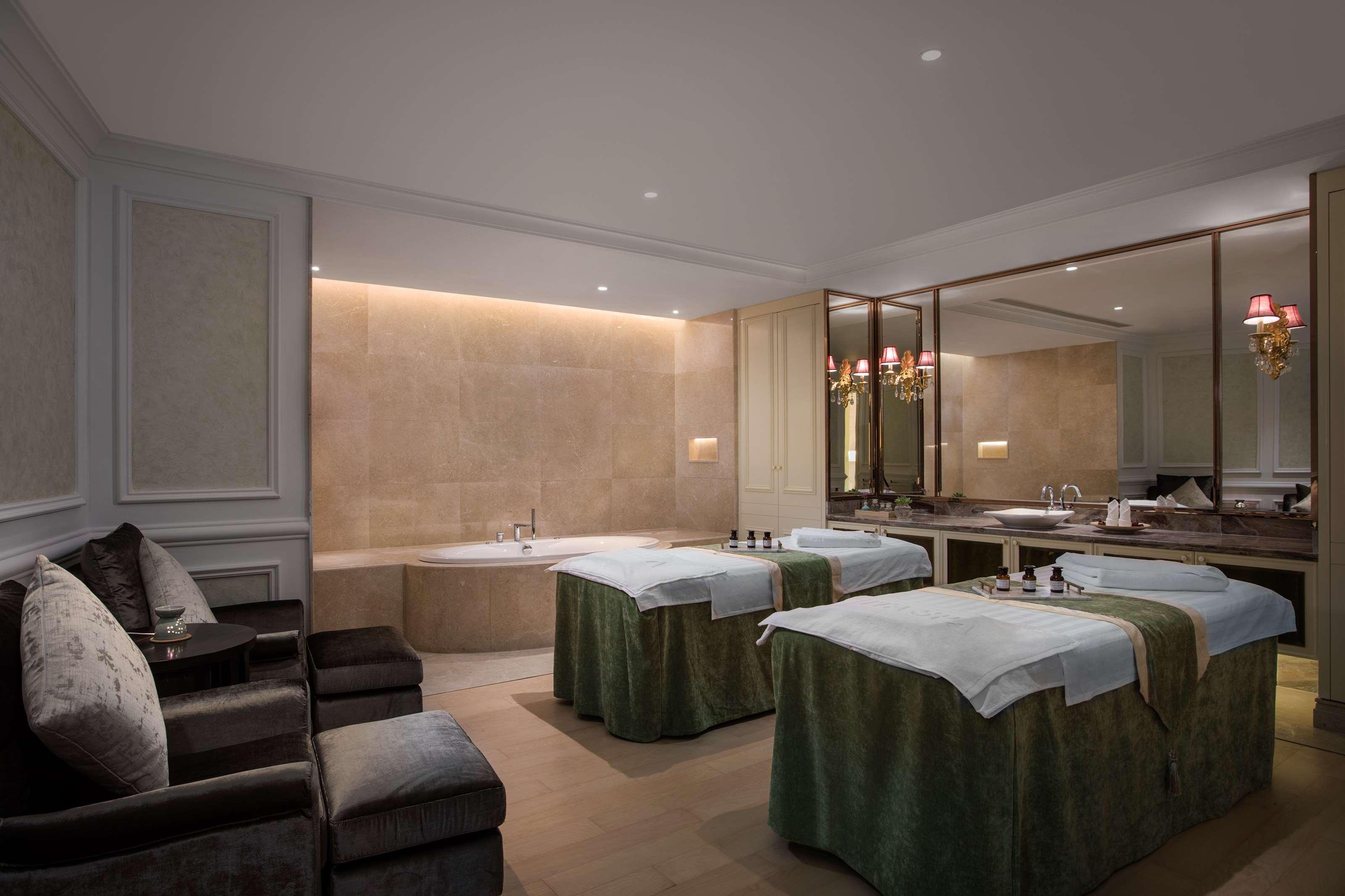 Radisson Blu Forest Manor Hongqiao - Near Necc Hotel Shanghai